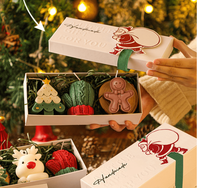 Christmas gift Handmade Aussie Christmas Scented Candle Set - Random Festive Designs (Reindeer, Tree, Gingerbread & More) for Gifting & Decor Product Description