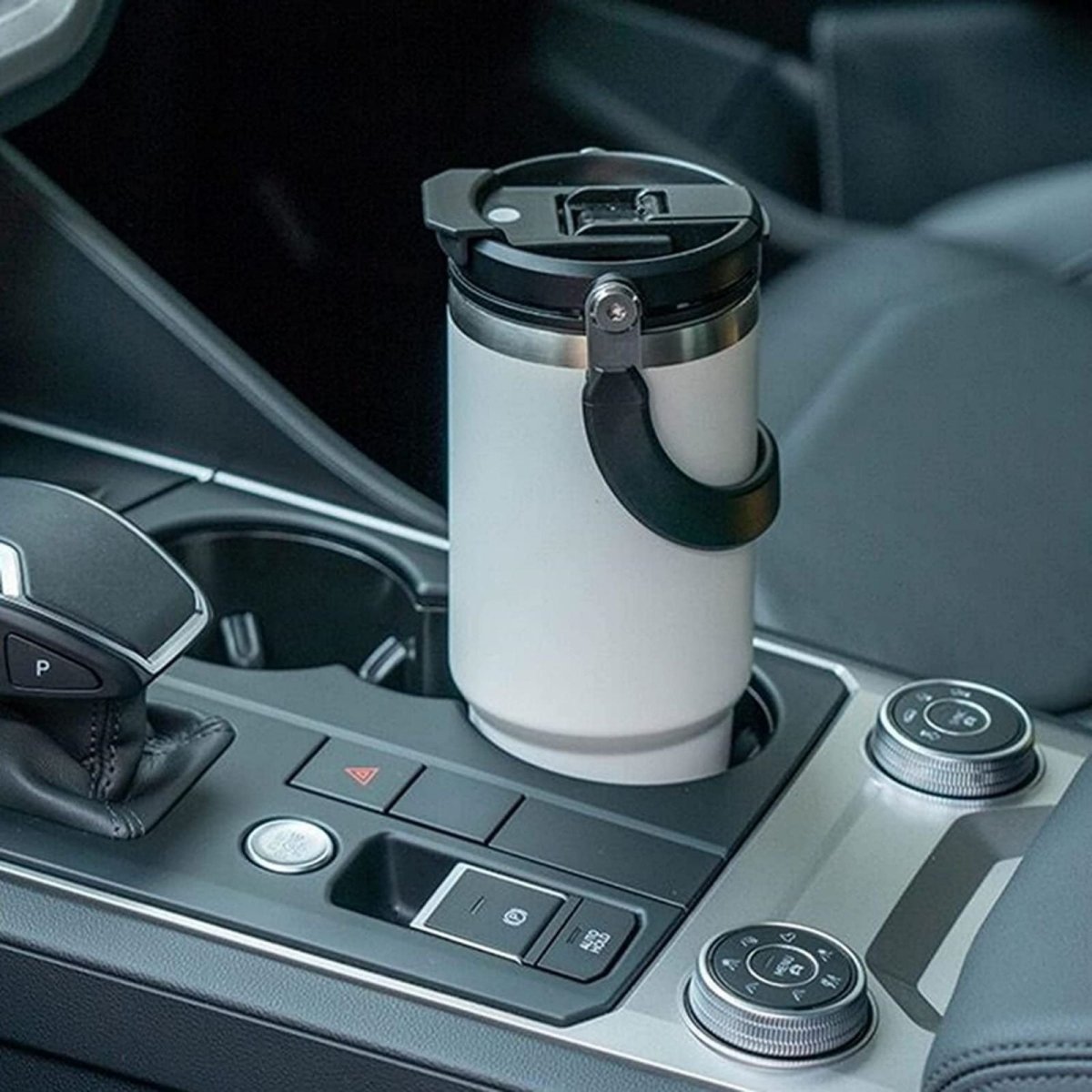 900ML Green Stainless Steel Travel Mug with Leak - proof 2 - in - 1 Straw and Sip Lid, Vacuum Insulated Coffee Mug for Car, Office, Perfect Gifts, Keeps Liquids Hot or Cold