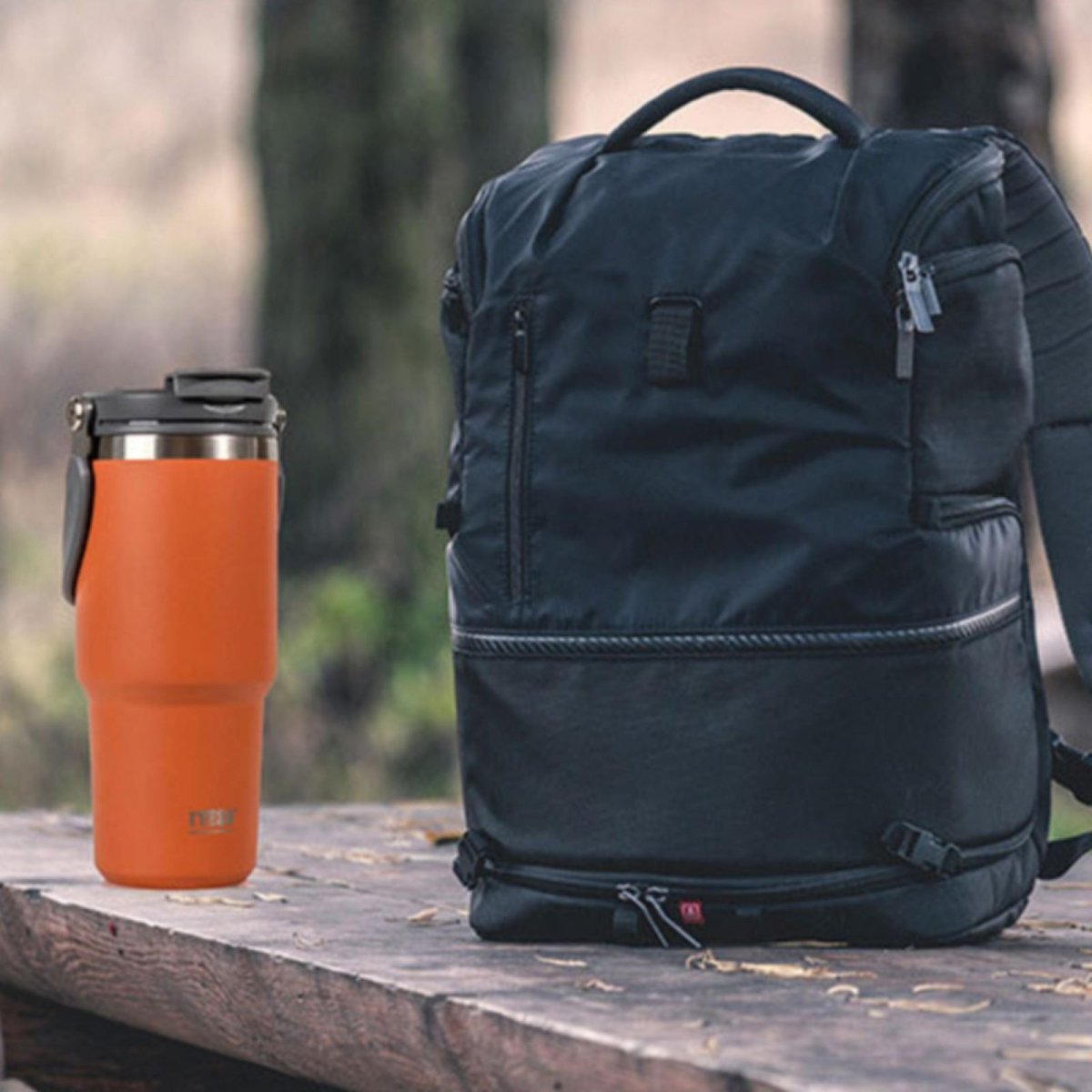 900ML Orange Stainless Steel Travel Mug with Leak - proof 2 - in - 1 Straw and Sip Lid, Vacuum Insulated Coffee Mug for Car, Office, Perfect Gifts, Keeps Liquids Hot or Cold