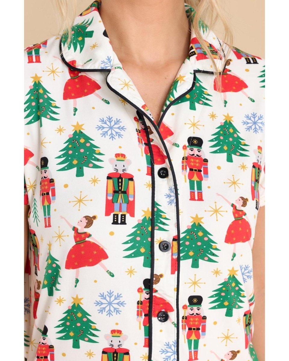 White Printed Christmas Pattern Buttoned Two Piece Sleepwear - M