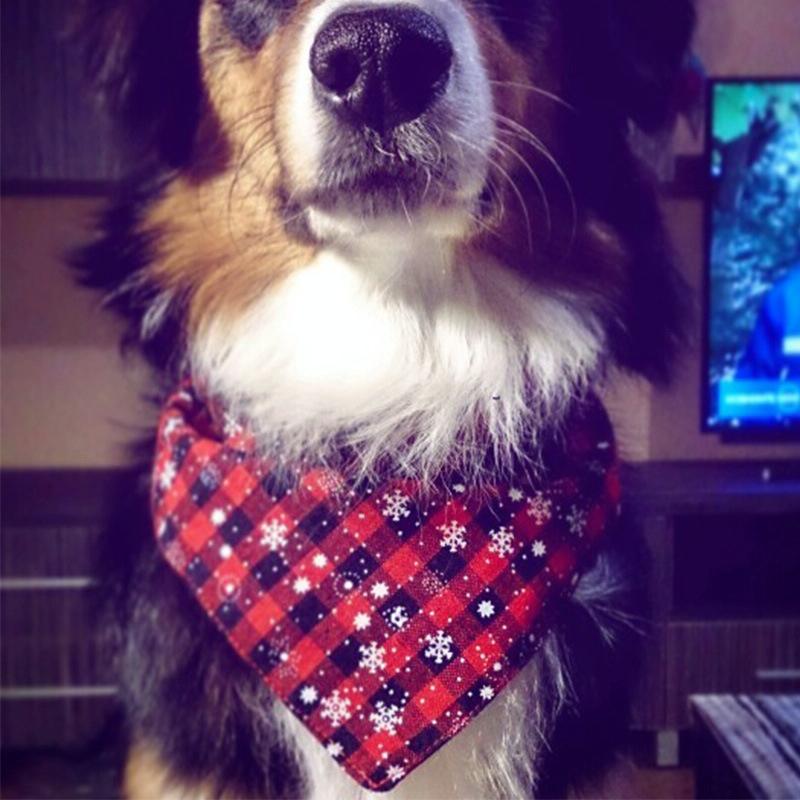 Pet Triangle Towel Christmas Snowflake Dog Saliva Towel - Size S - Red