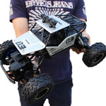 Off - road Climbing Car with 2.4ghz Remote Control and Double Motors - Black