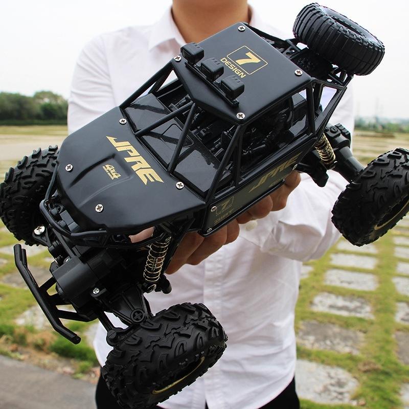 Off - road Climbing Car with 2.4ghz Remote Control and Double Motors - Black