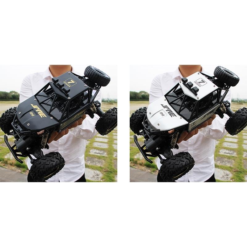 Off - road Climbing Car with 2.4ghz Remote Control and Double Motors - Black
