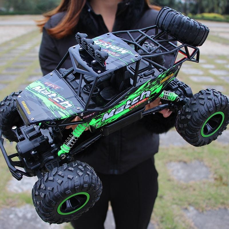 Off - road Climbing Car with 2.4ghz Remote Control and Double Motors - Green