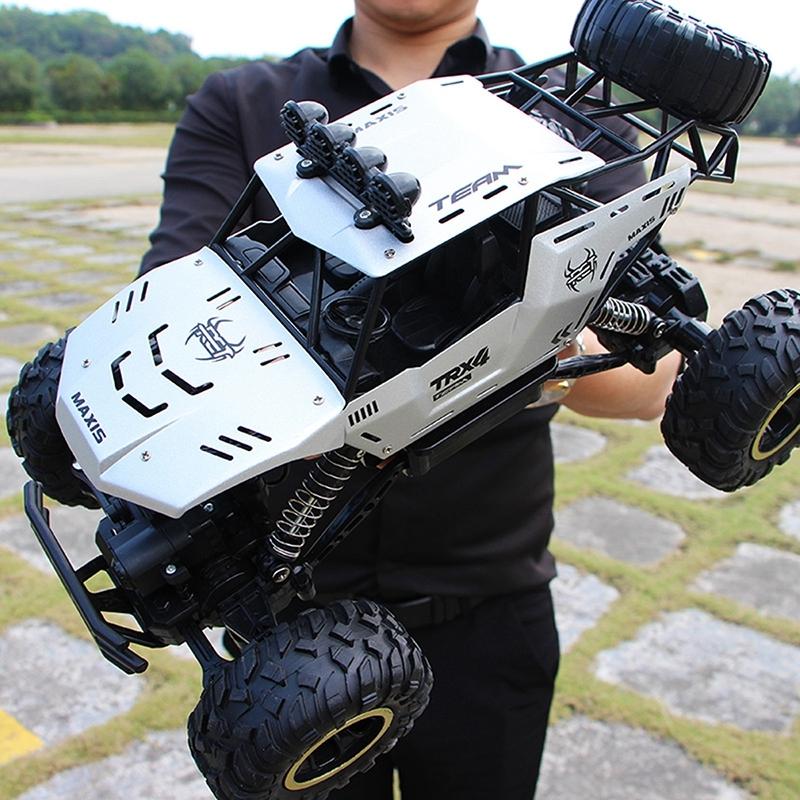 Off - road Climbing Car with 2.4ghz Remote Control and Double Motors - Silver