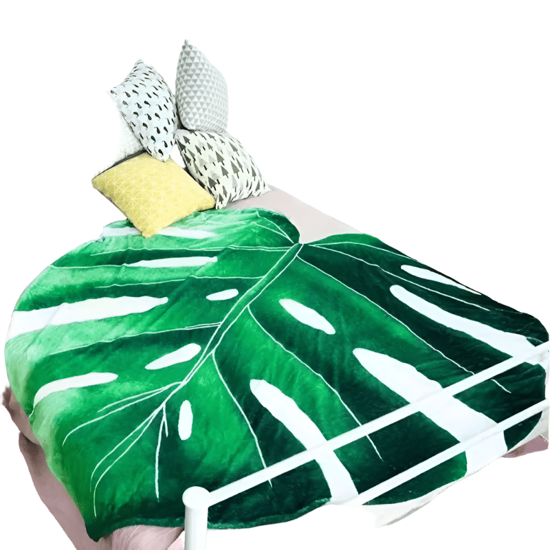 NNEOBA Green Leaf - Shaped Flannel Blanket