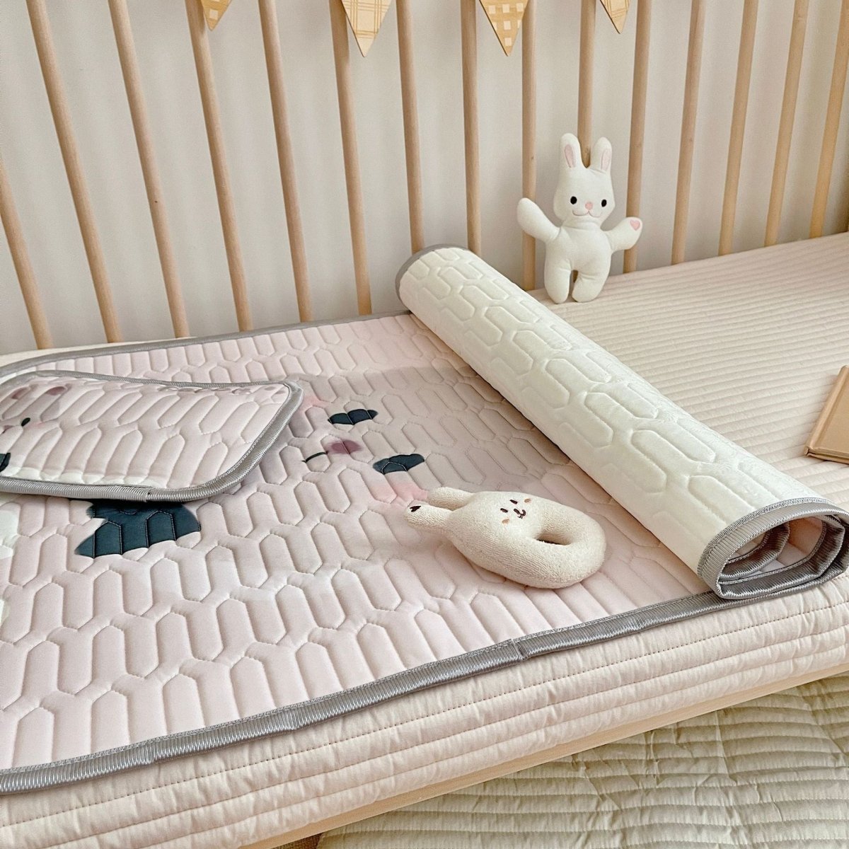 Donuts Pattern 2 Piece Set Kids Cooling Pad Set - 60x120cm Cartoon Latex Mattress Protector, Pillow