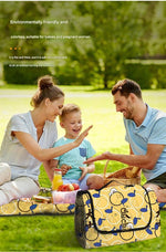 Waterproof Foldable Picnic Blanket with Bear Print - 200x200cm